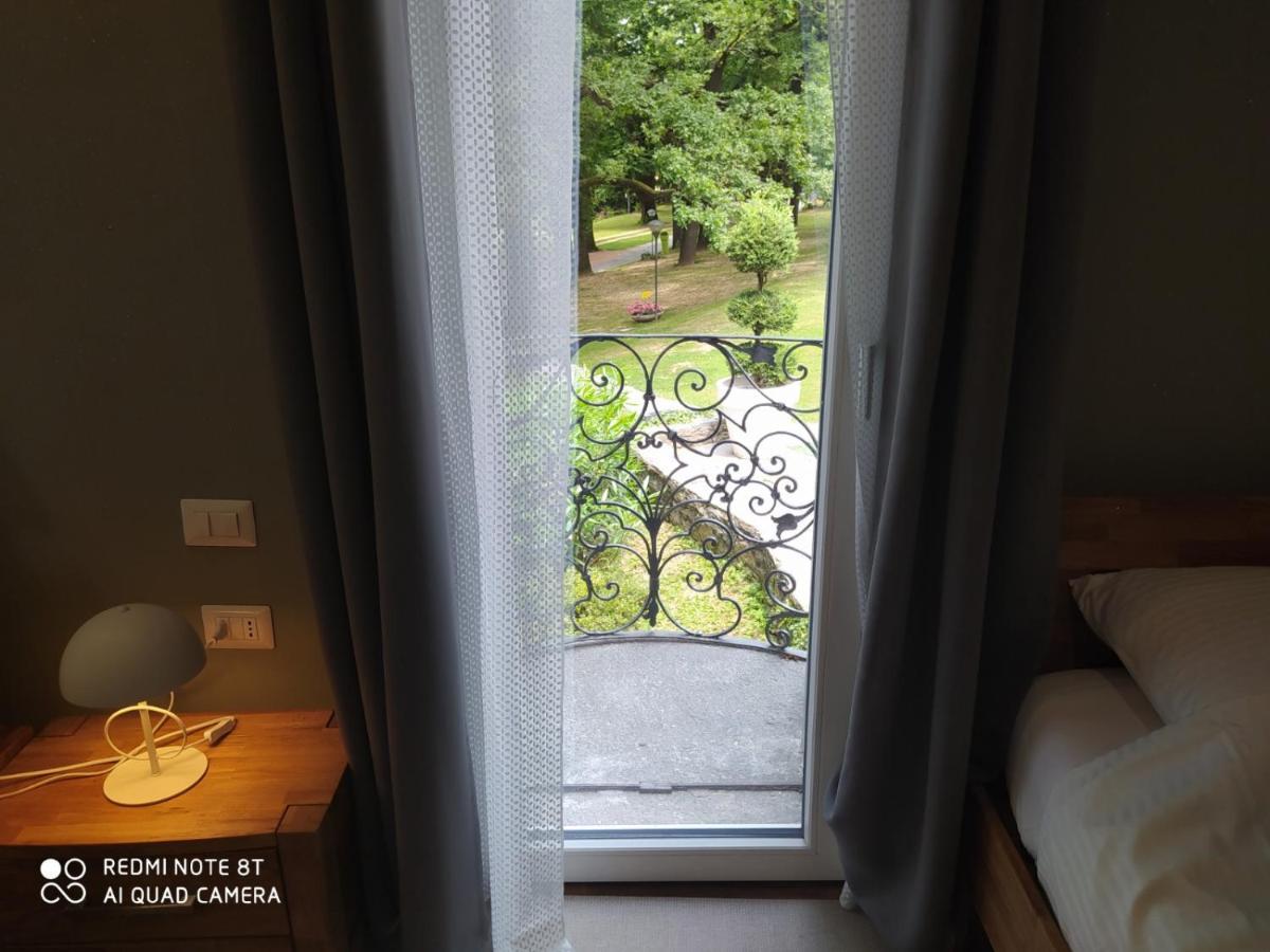 "La Selvetta" Bed And Breakfast Buguggiate Bagian luar foto