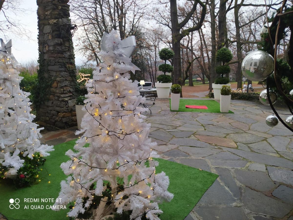 "La Selvetta" Bed And Breakfast Buguggiate Bagian luar foto