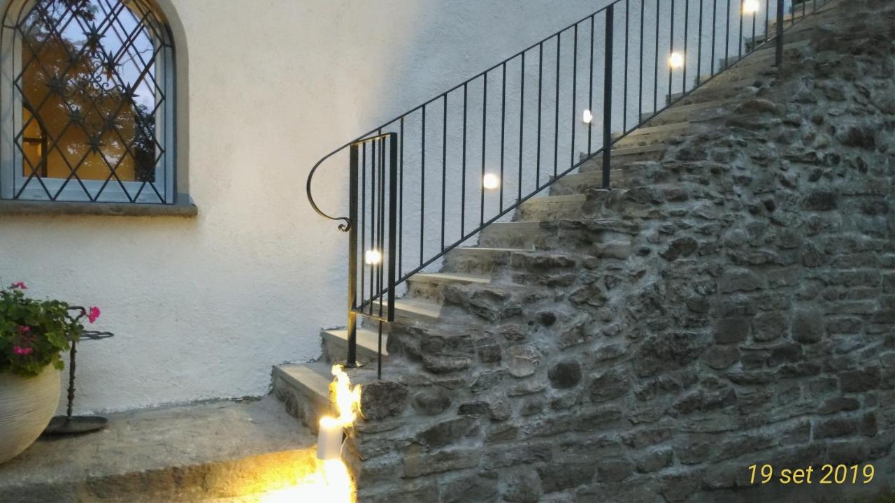 "La Selvetta" Bed And Breakfast Buguggiate Bagian luar foto